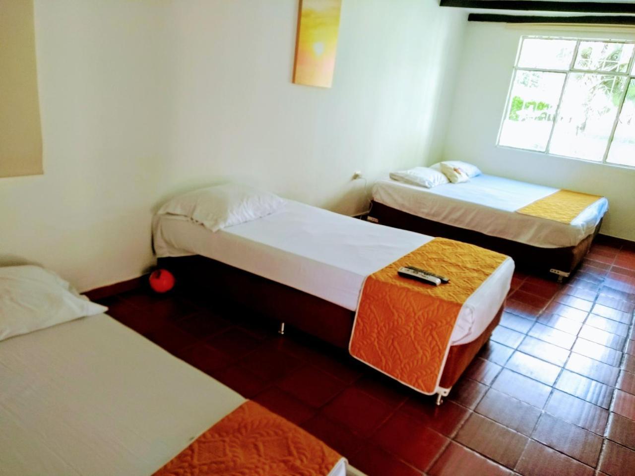 Hotel Playa By Marbar Hoteles Villeta Eksteriør bilde
